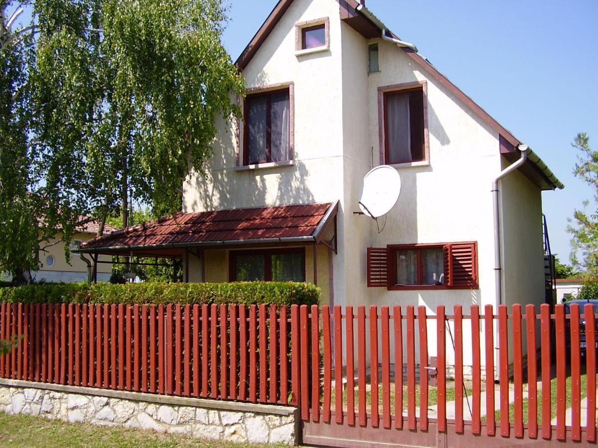 Andrea Apartman Zamárdi Exterior foto